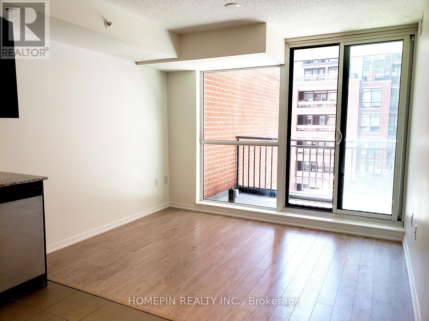 523 - 830 Lawrence Avenue, Toronto, Ontario  M6A 0A2 - Photo 5 - W12470704