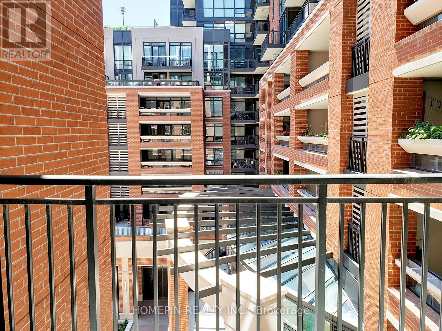 523 - 830 Lawrence Avenue, Toronto, Ontario  M6A 0A2 - Photo 8 - W12470704