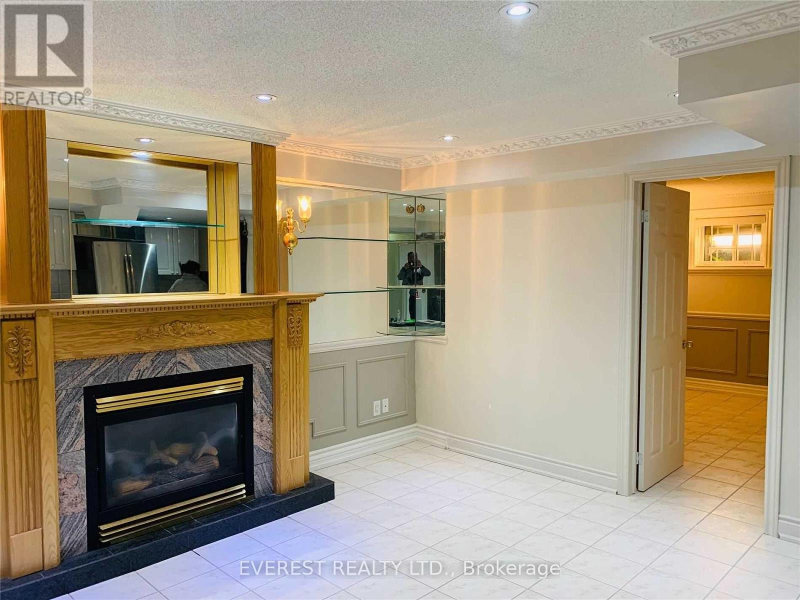 397 Turnberry Crescent, Mississauga, Ontario  L4Z 3W5 - Photo 12 - W12470708