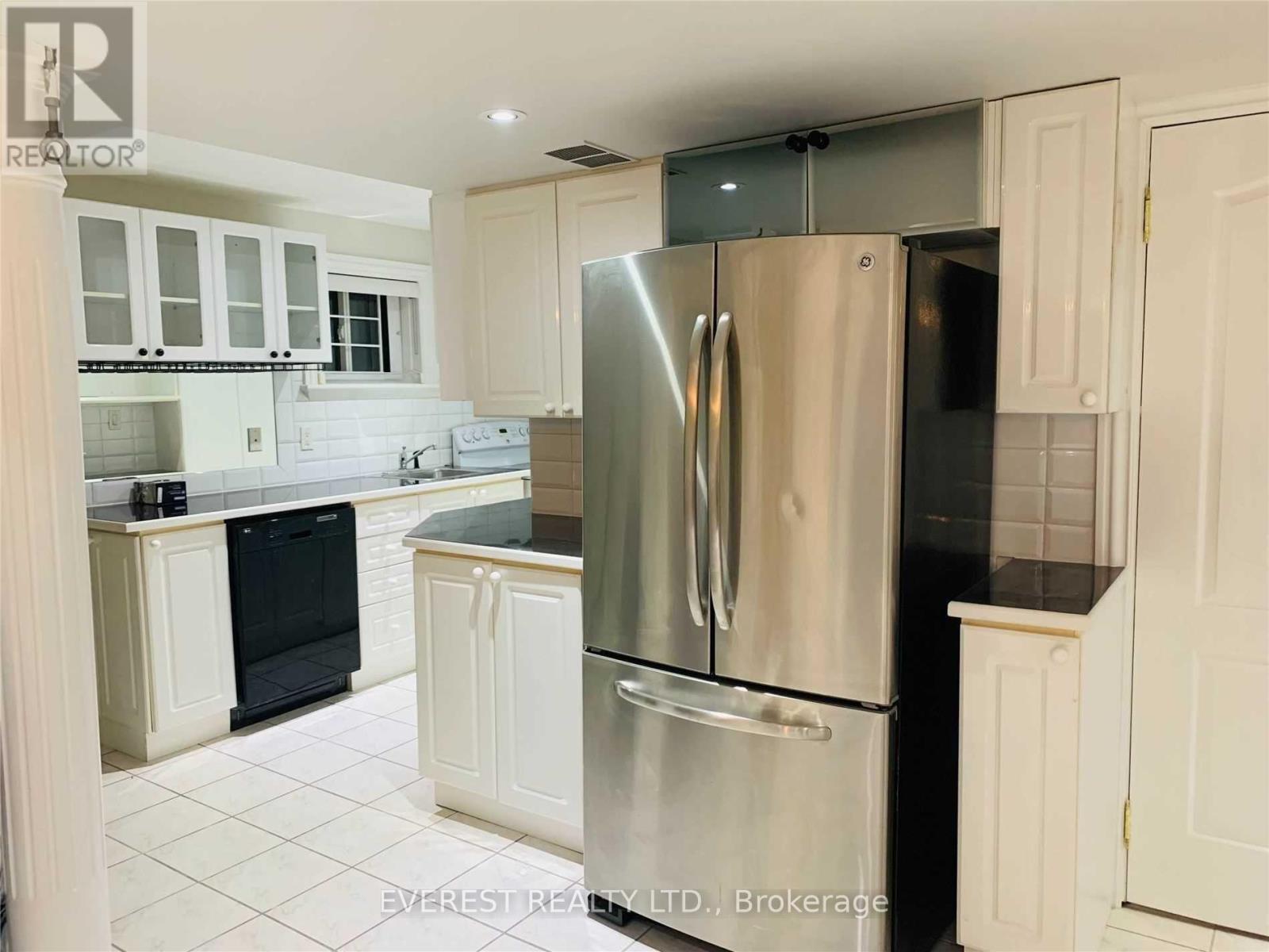 397 Turnberry Crescent, Mississauga, Ontario  L4Z 3W5 - Photo 18 - W12470708