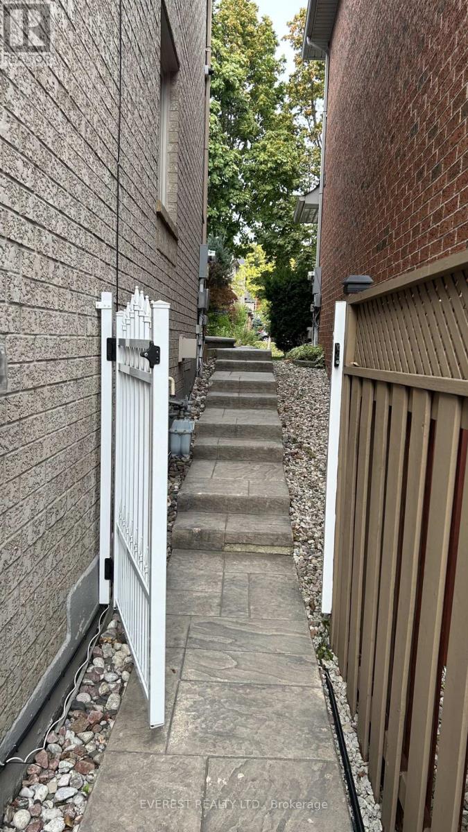 397 Turnberry Crescent, Mississauga, Ontario  L4Z 3W5 - Photo 24 - W12470708