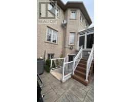 397 TURNBERRY CRESCENT, Mississauga, Ontario