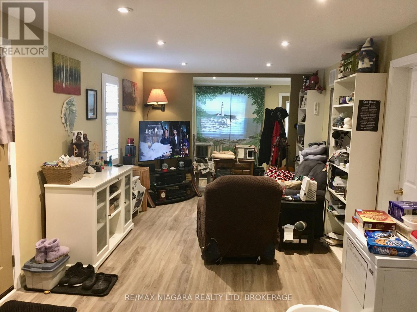 4576 Kalar Road, Niagara Falls, Ontario  L2H 1S9 - Photo 21 - X12470724