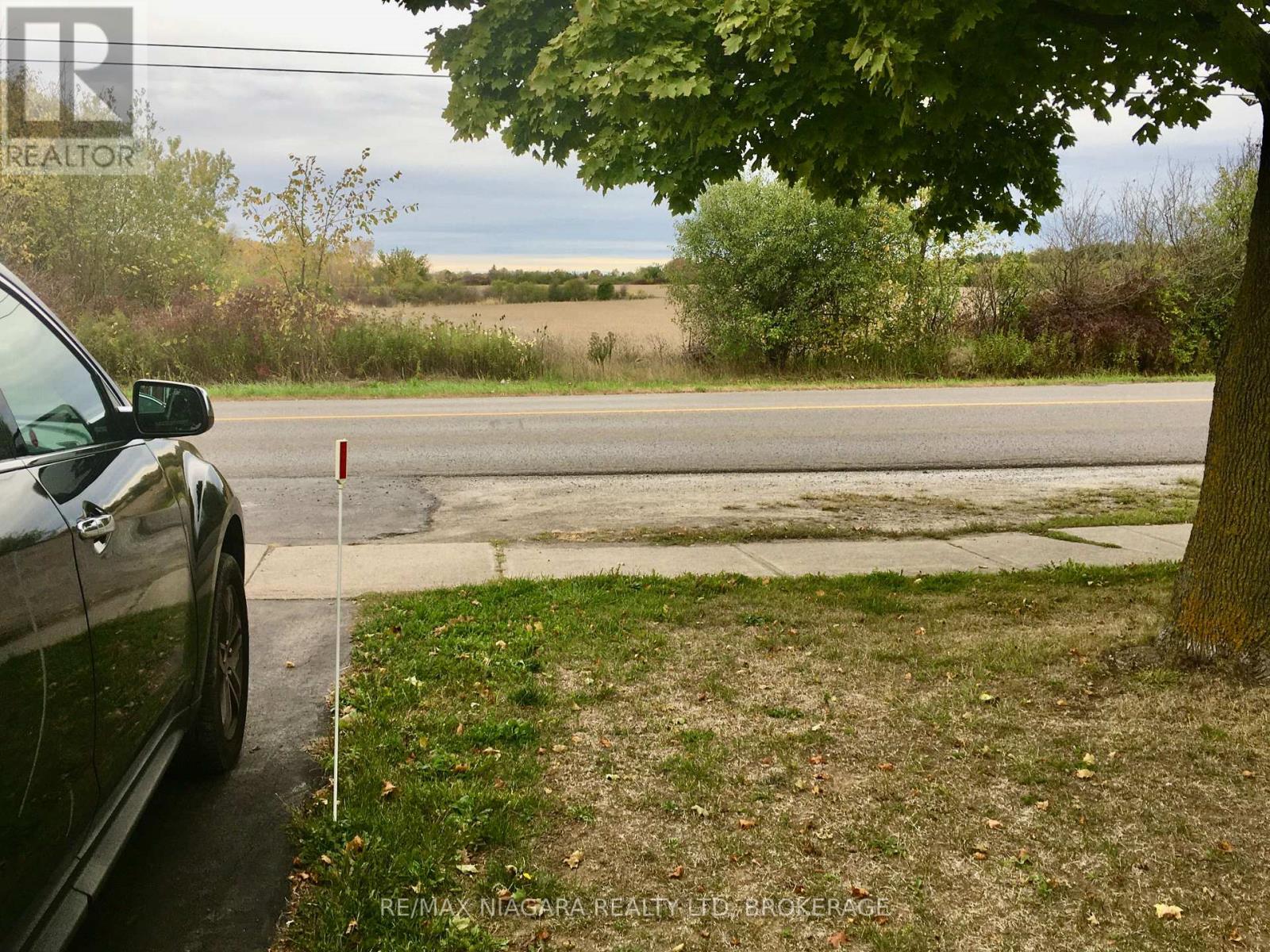 4576 Kalar Road, Niagara Falls, Ontario  L2H 1S9 - Photo 8 - X12470724