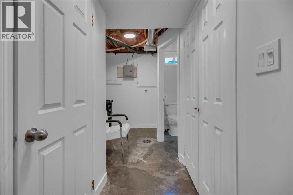 129 Midridge Place Se, Calgary, Alberta  T2X 1E4 - Photo 27 - A2262678