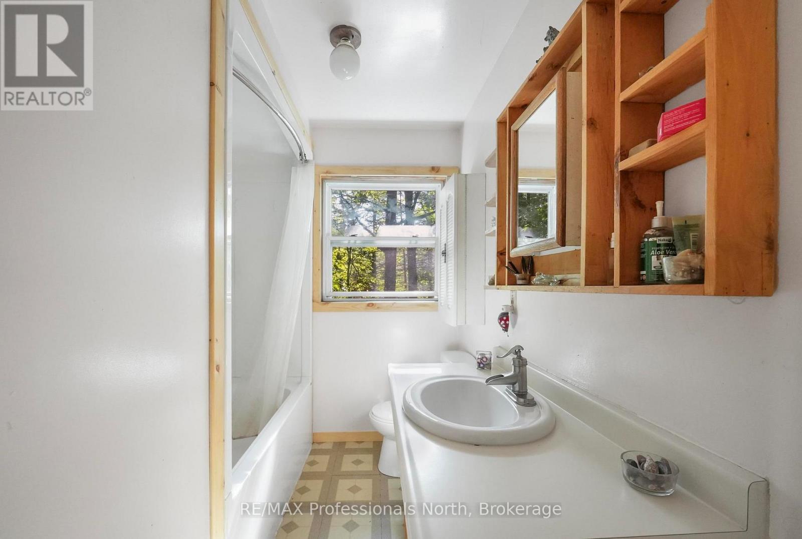 1021 Millwoods Road, Algonquin Highlands, Ontario  K0M 1S0 - Photo 12 - X12404633
