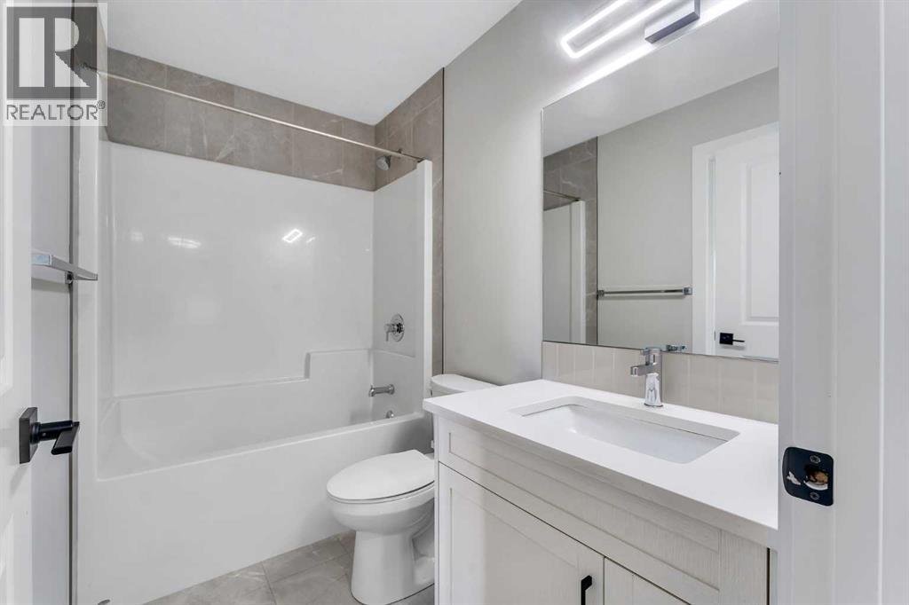 592 Savanna Crescent Ne, Calgary, Alberta  T3J 5P1 - Photo 19 - A2264996