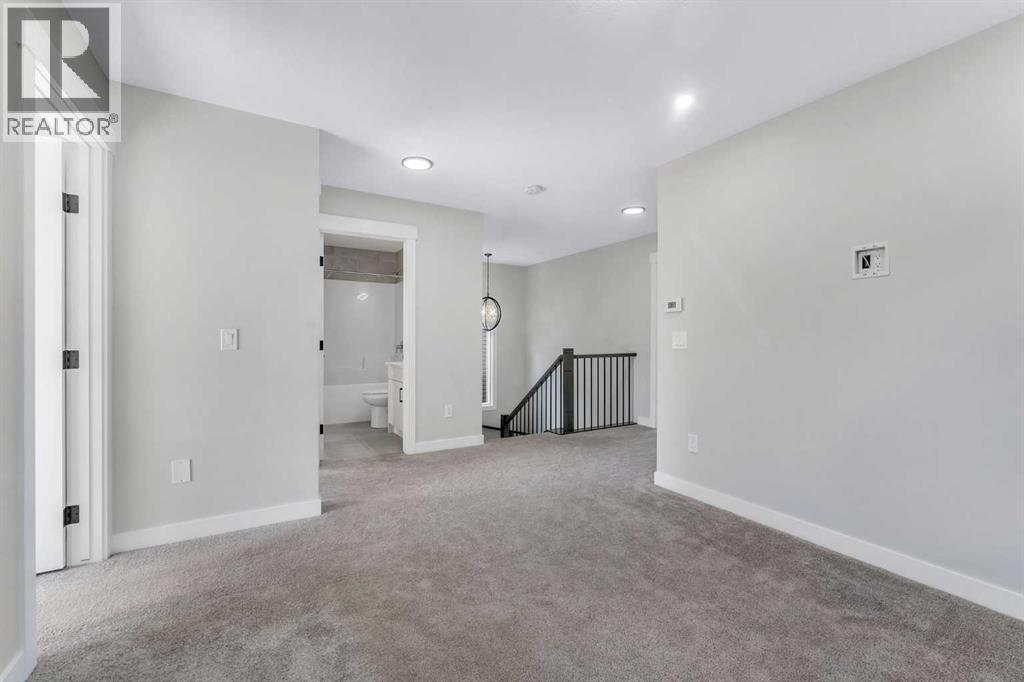 592 Savanna Crescent Ne, Calgary, Alberta  T3J 5P1 - Photo 14 - A2264996