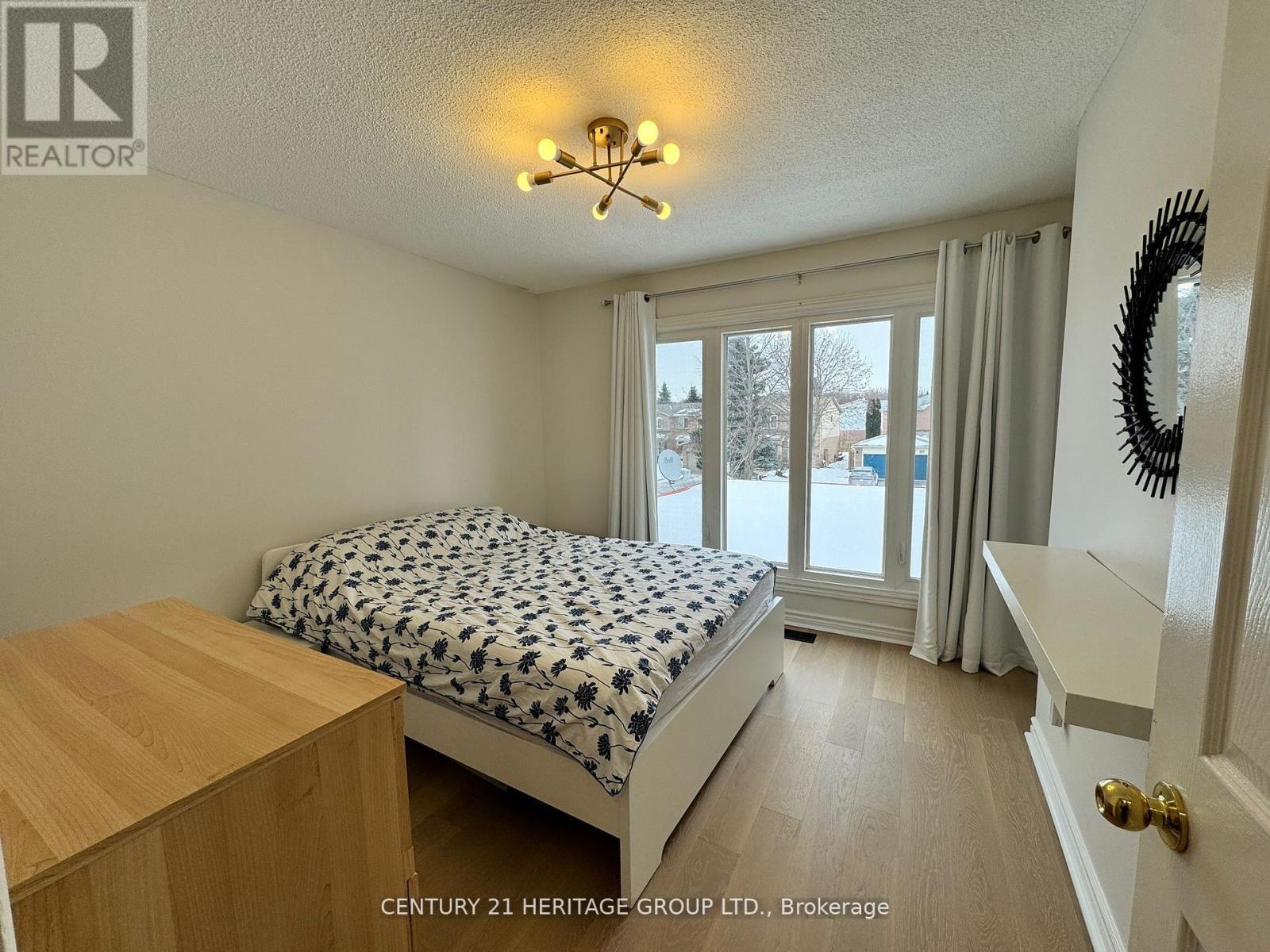 378 Dorchester Street, Newmarket, Ontario  L3Y 7Z3 - Photo 24 - N12470732
