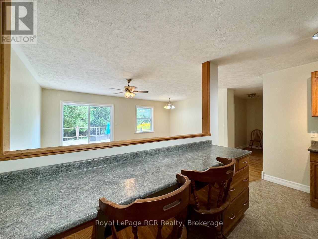 323 East Road, Northern Bruce Peninsula, Ontario  N0H 1W0 - Photo 14 - X12470753