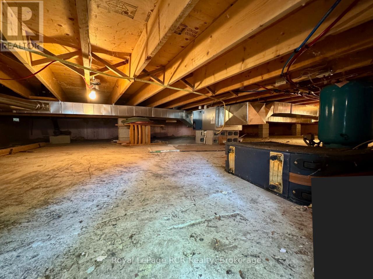 323 East Road, Northern Bruce Peninsula, Ontario  N0H 1W0 - Photo 26 - X12470753