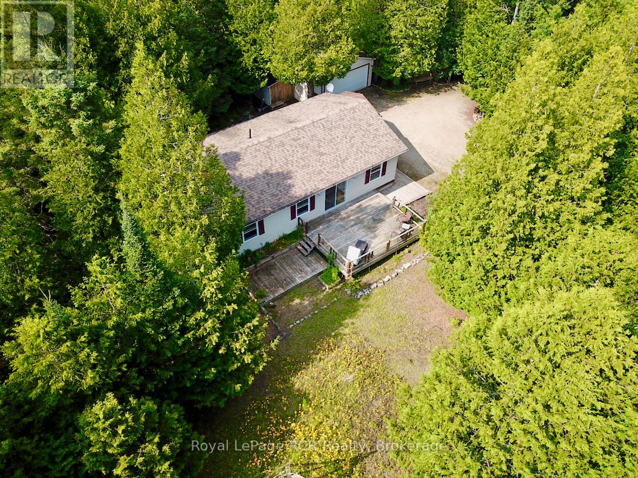 323 East Road, Northern Bruce Peninsula, Ontario  N0H 1W0 - Photo 32 - X12470753