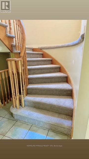 62 Heartleaf Crescent, Brampton, Ontario  L7A 2B7 - Photo 18 - W12470726