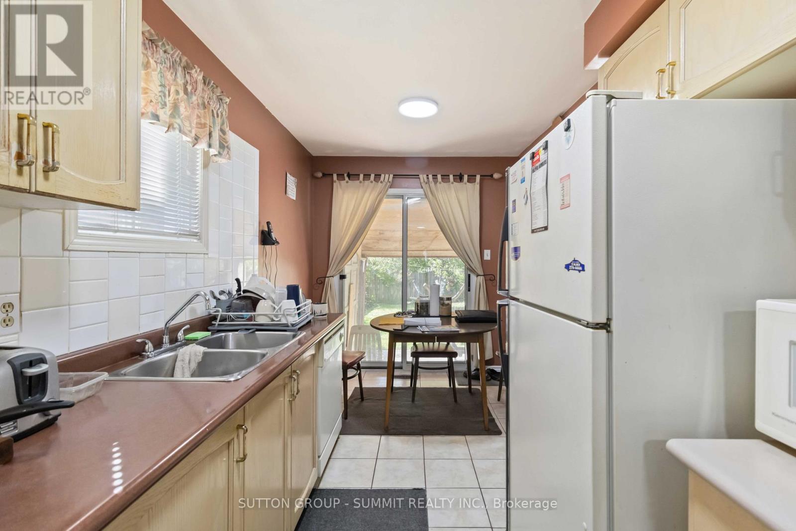 5607 Palmerston Crescent, Mississauga, Ontario  L5M 5Y6 - Photo 12 - W12470727