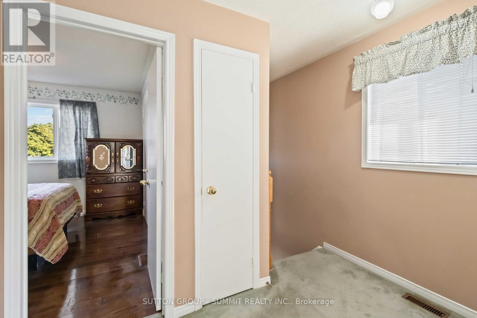 5607 Palmerston Crescent, Mississauga, Ontario  L5M 5Y6 - Photo 23 - W12470727
