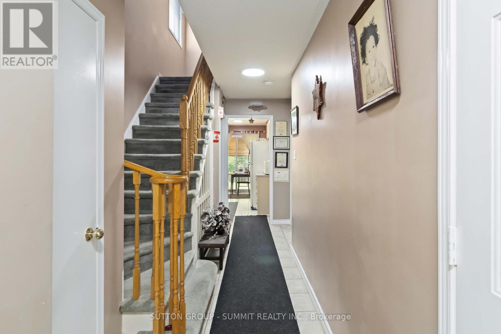 5607 Palmerston Crescent, Mississauga, Ontario  L5M 5Y6 - Photo 5 - W12470727