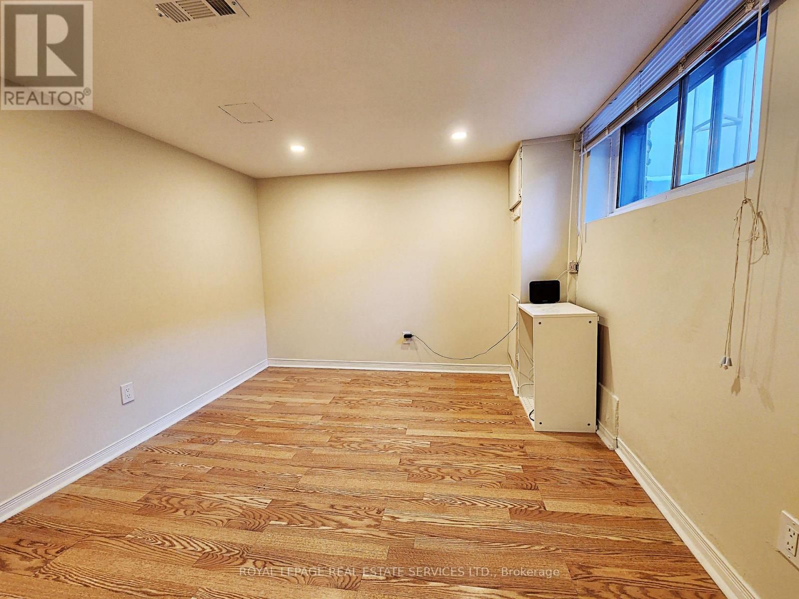 Lower - 1826 Dufferin Street, Toronto, Ontario  M6E 3P6 - Photo 3 - W12470729