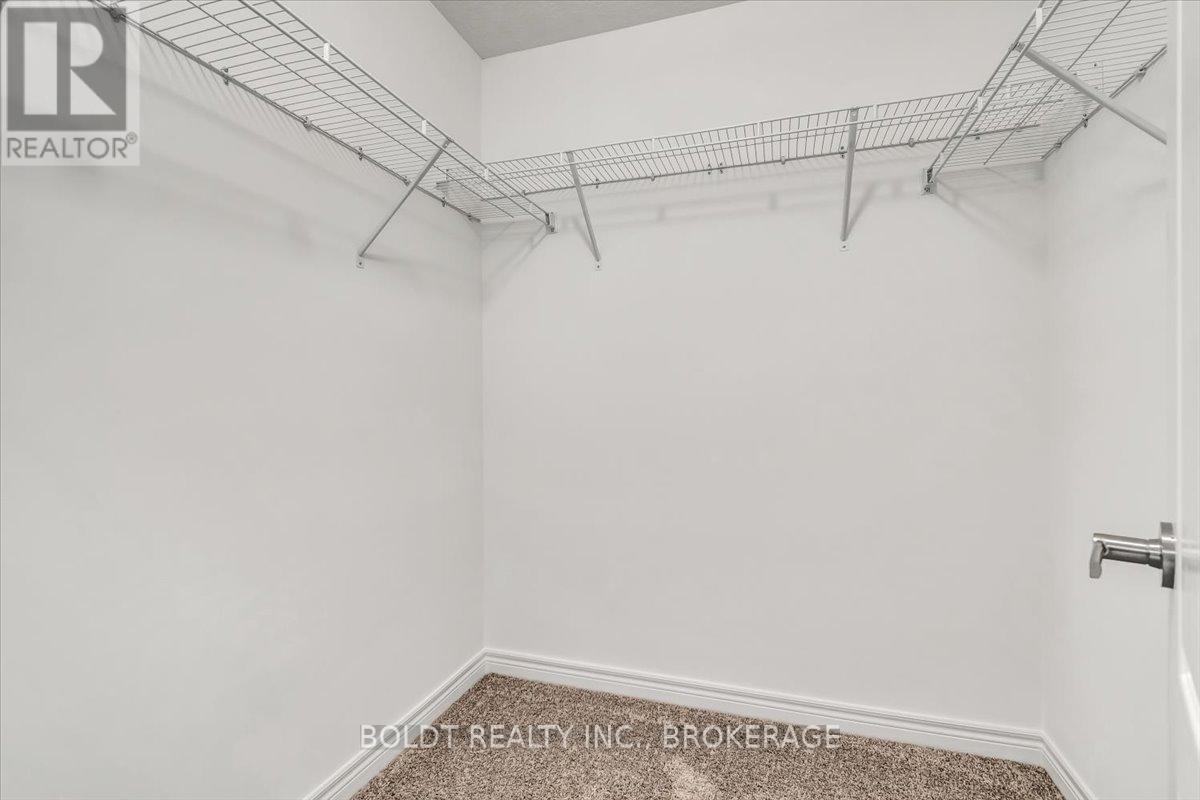 241 Tanglewood Drive, Hamilton, Ontario  L0R 1C0 - Photo 13 - X12470752