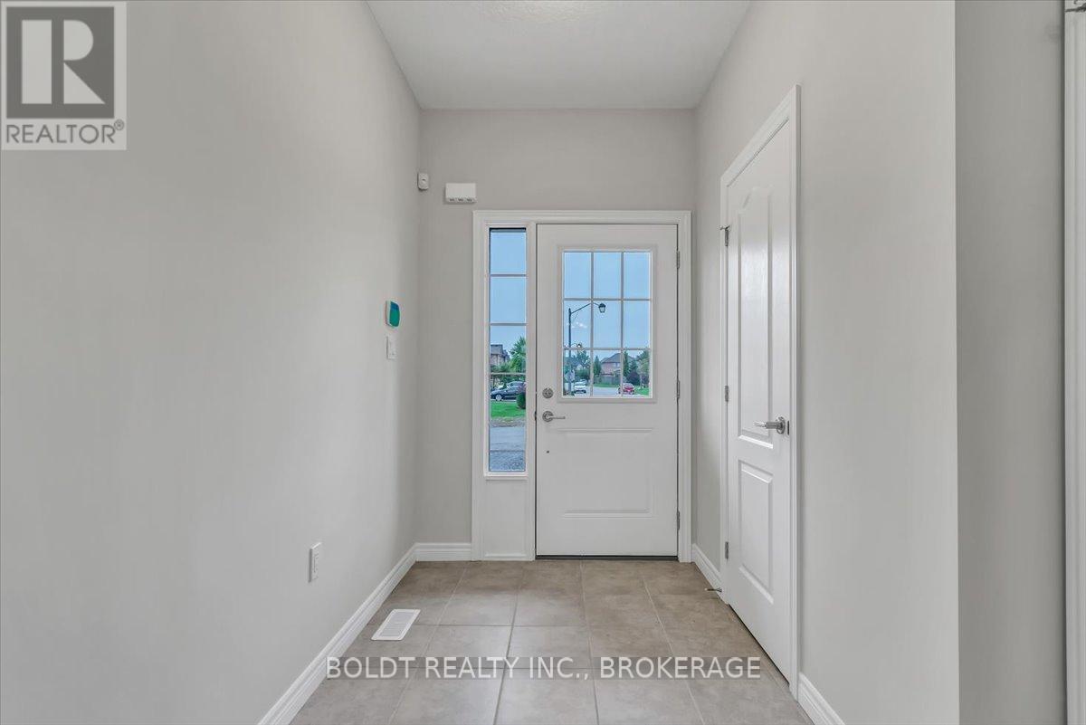 241 Tanglewood Drive, Hamilton, Ontario  L0R 1C0 - Photo 3 - X12470752