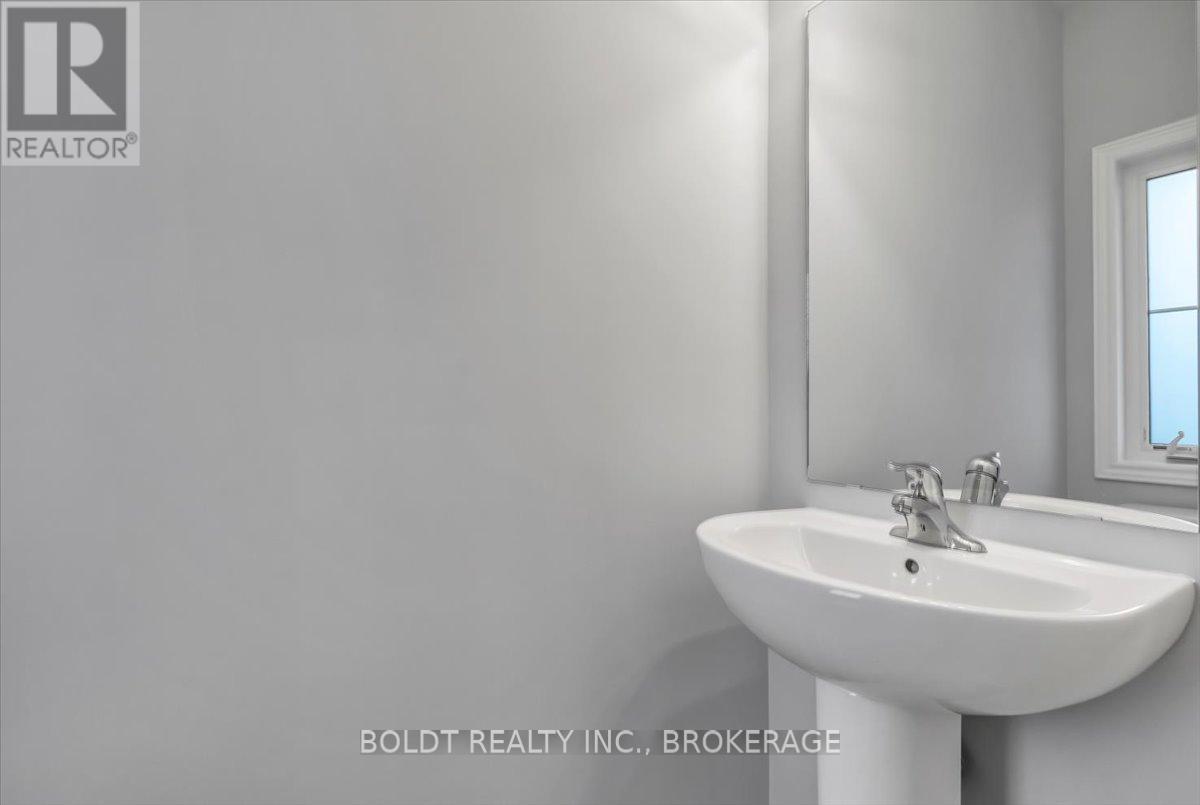 241 Tanglewood Drive, Hamilton, Ontario  L0R 1C0 - Photo 4 - X12470752