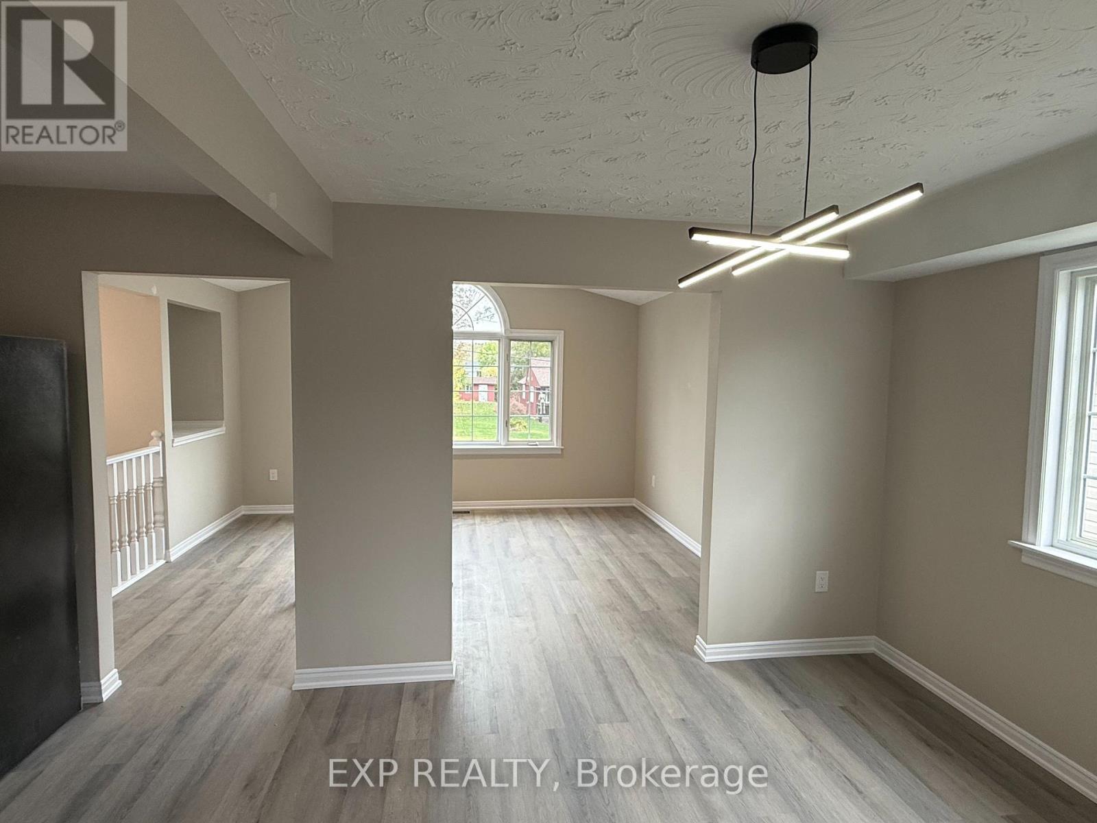 2979 Riselay Avenue, Fort Erie, Ontario  L0S 1N0 - Photo 7 - X12470764