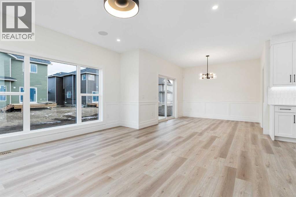 704 Mandalay Boulevard, Carstairs, Alberta  T0M 0N0 - Photo 13 - A2258188