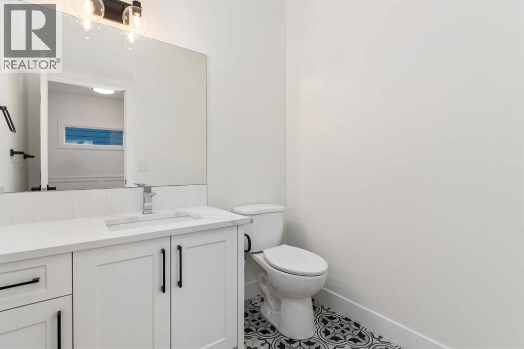 704 Mandalay Boulevard, Carstairs, Alberta  T0M 0N0 - Photo 4 - A2258188