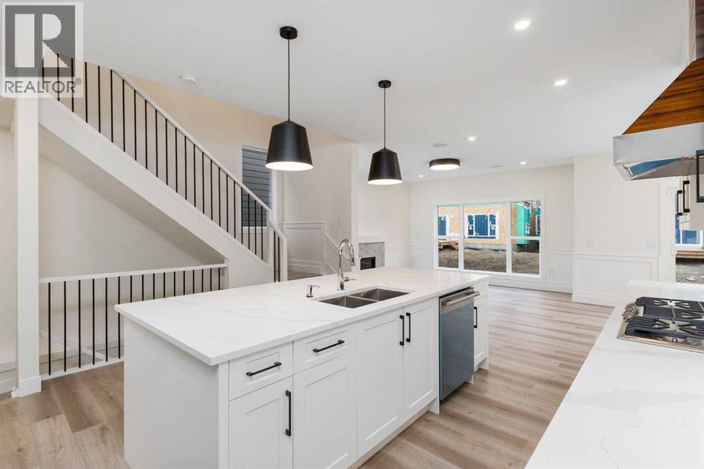 704 Mandalay Boulevard, Carstairs, Alberta  T0M 0N0 - Photo 8 - A2258188