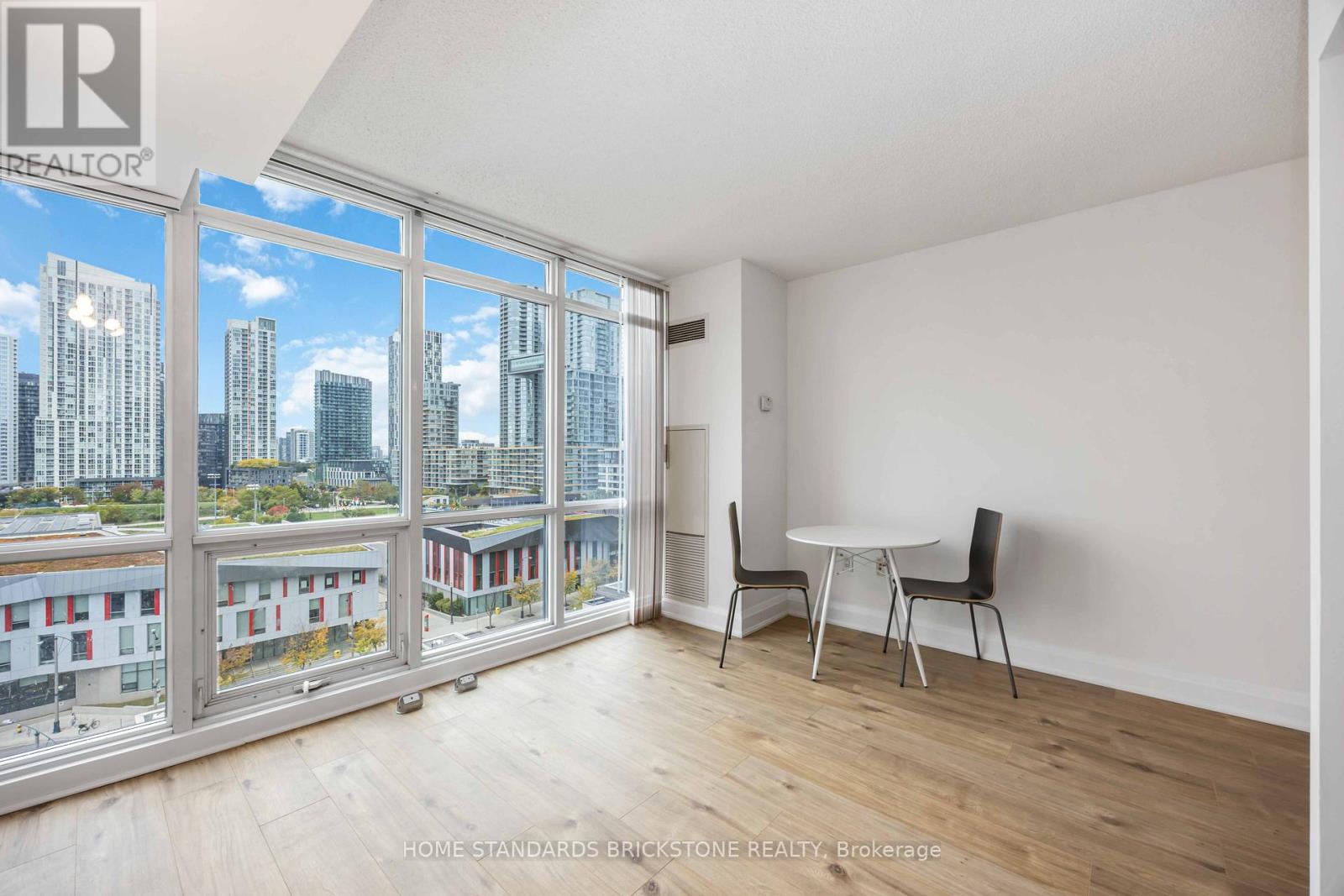 1116 - 11 Brunel Court, Toronto, Ontario  M5V 3Y3 - Photo 17 - C12470768