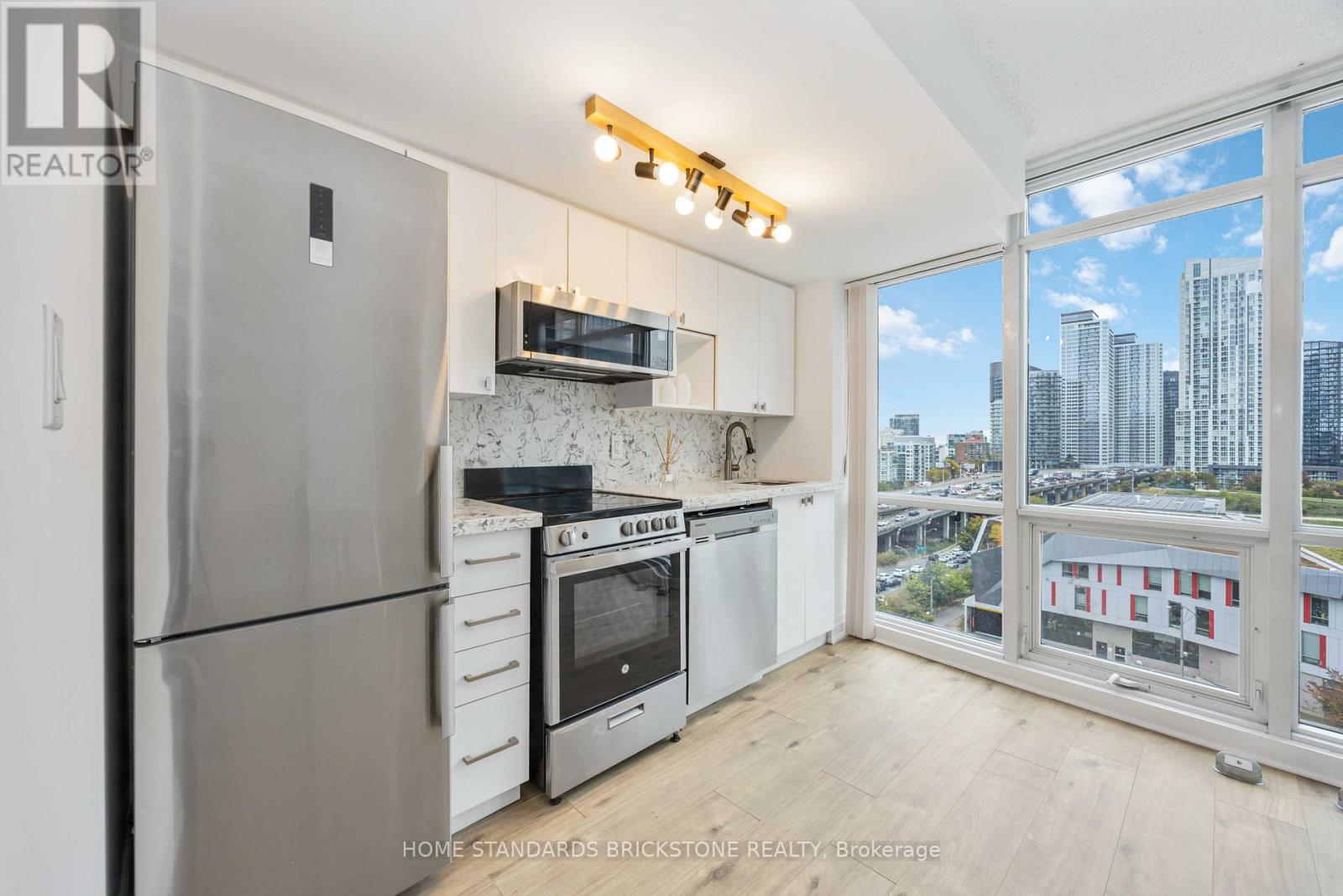 1116 - 11 Brunel Court, Toronto, Ontario  M5V 3Y3 - Photo 19 - C12470768