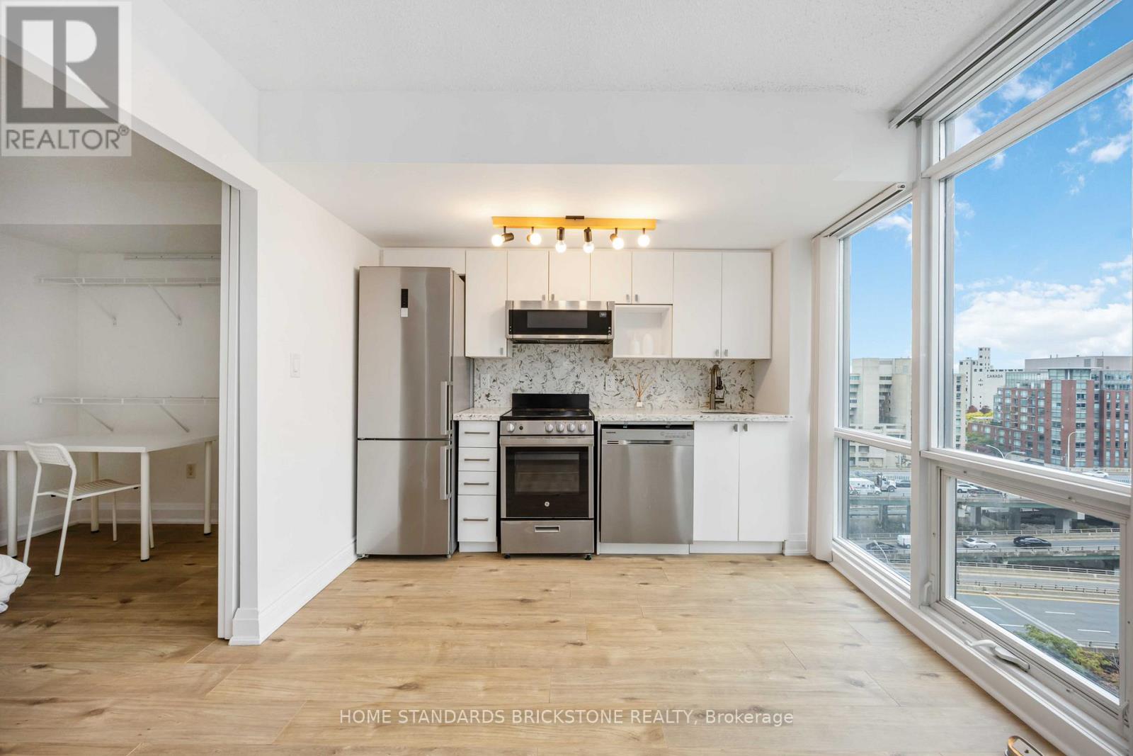1116 - 11 Brunel Court, Toronto, Ontario  M5V 3Y3 - Photo 22 - C12470768
