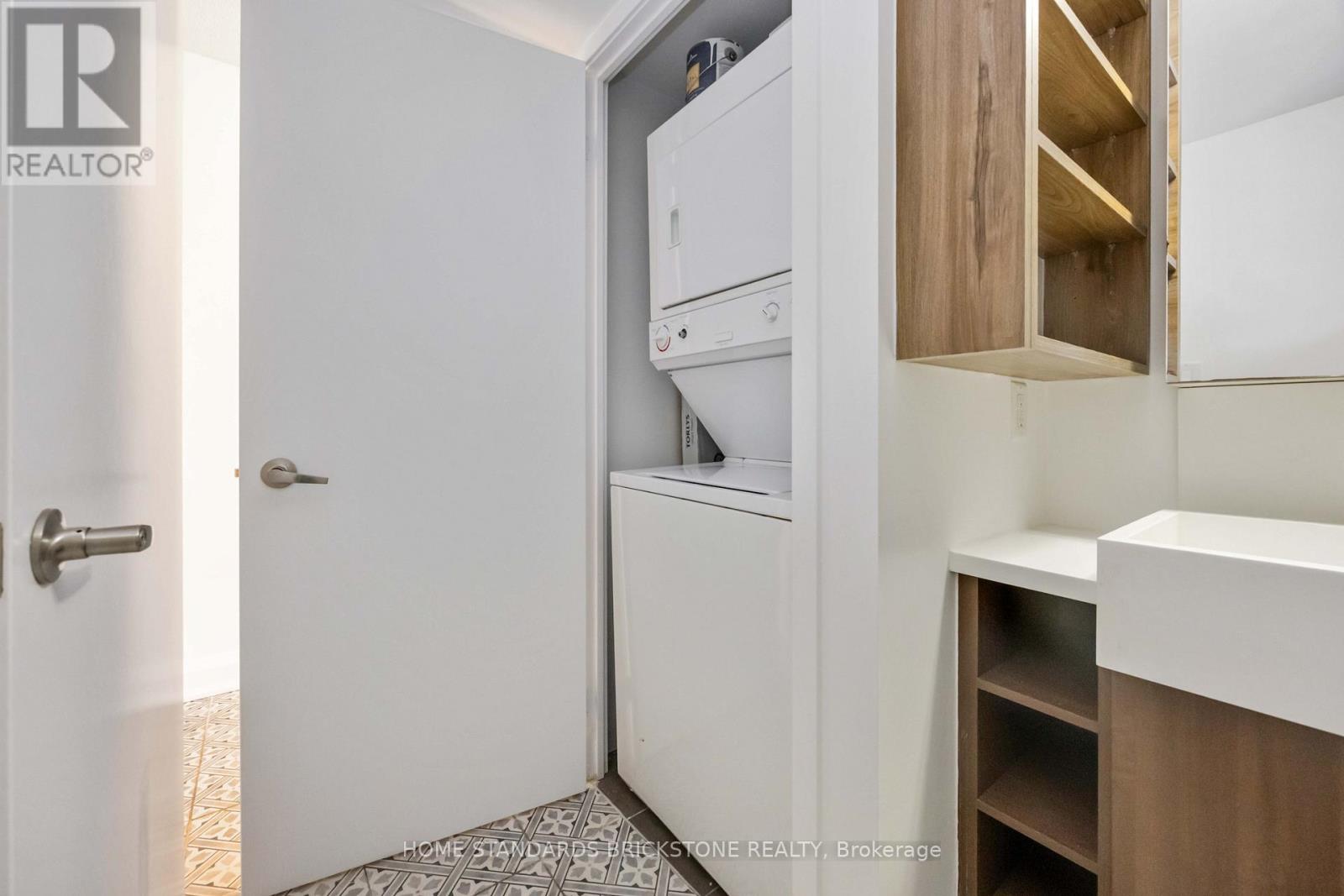 1116 - 11 Brunel Court, Toronto, Ontario  M5V 3Y3 - Photo 26 - C12470768