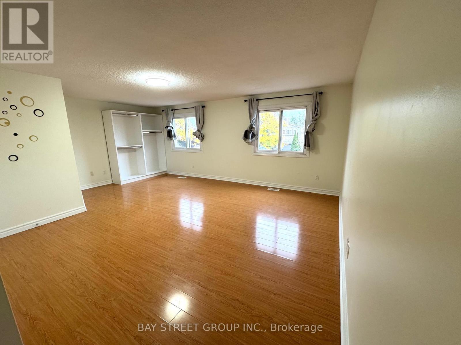 38 Enchanted Hills Crescent, Toronto, Ontario  M1V 3P2 - Photo 13 - E12470745