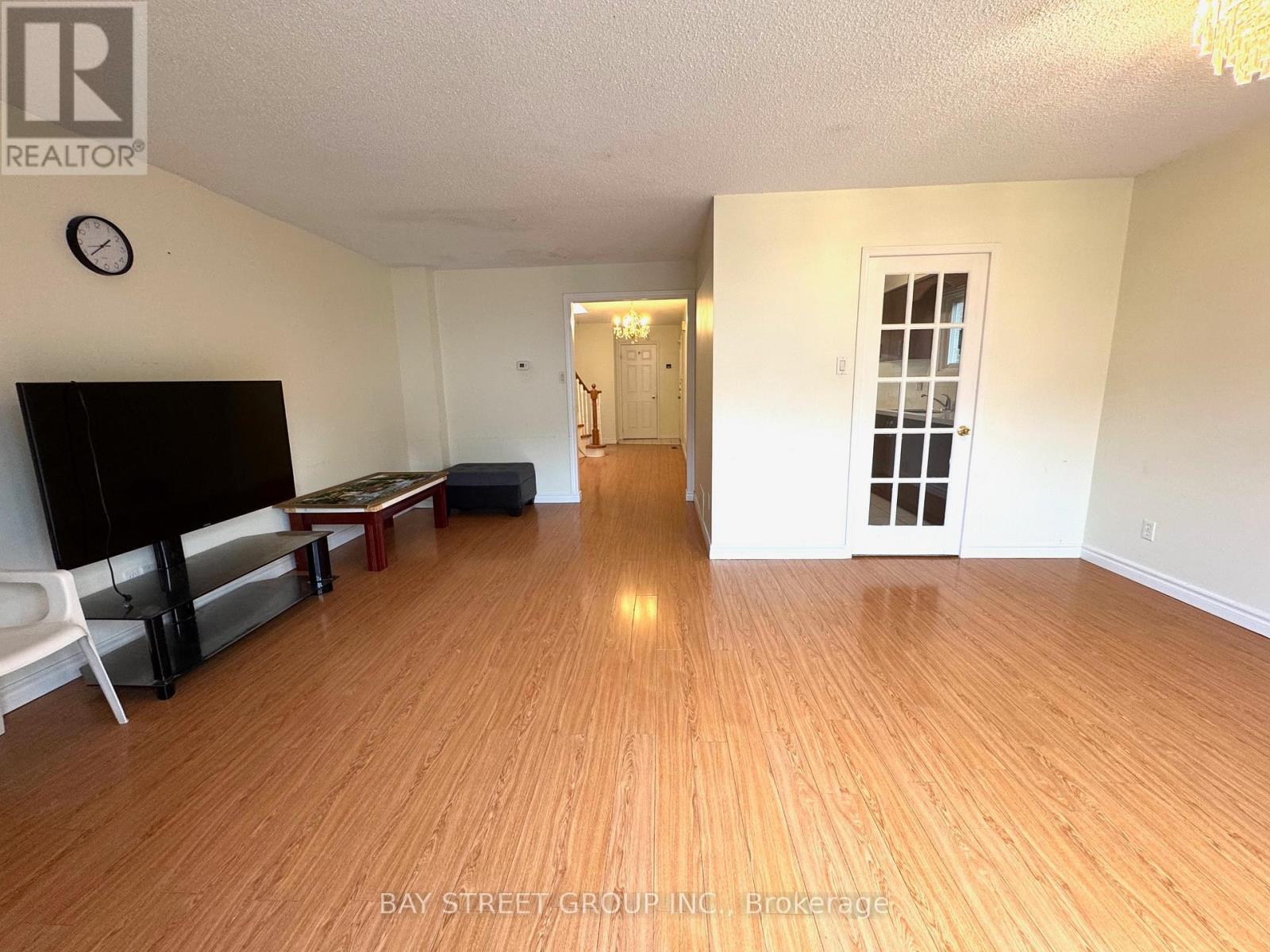38 Enchanted Hills Crescent, Toronto, Ontario  M1V 3P2 - Photo 5 - E12470745