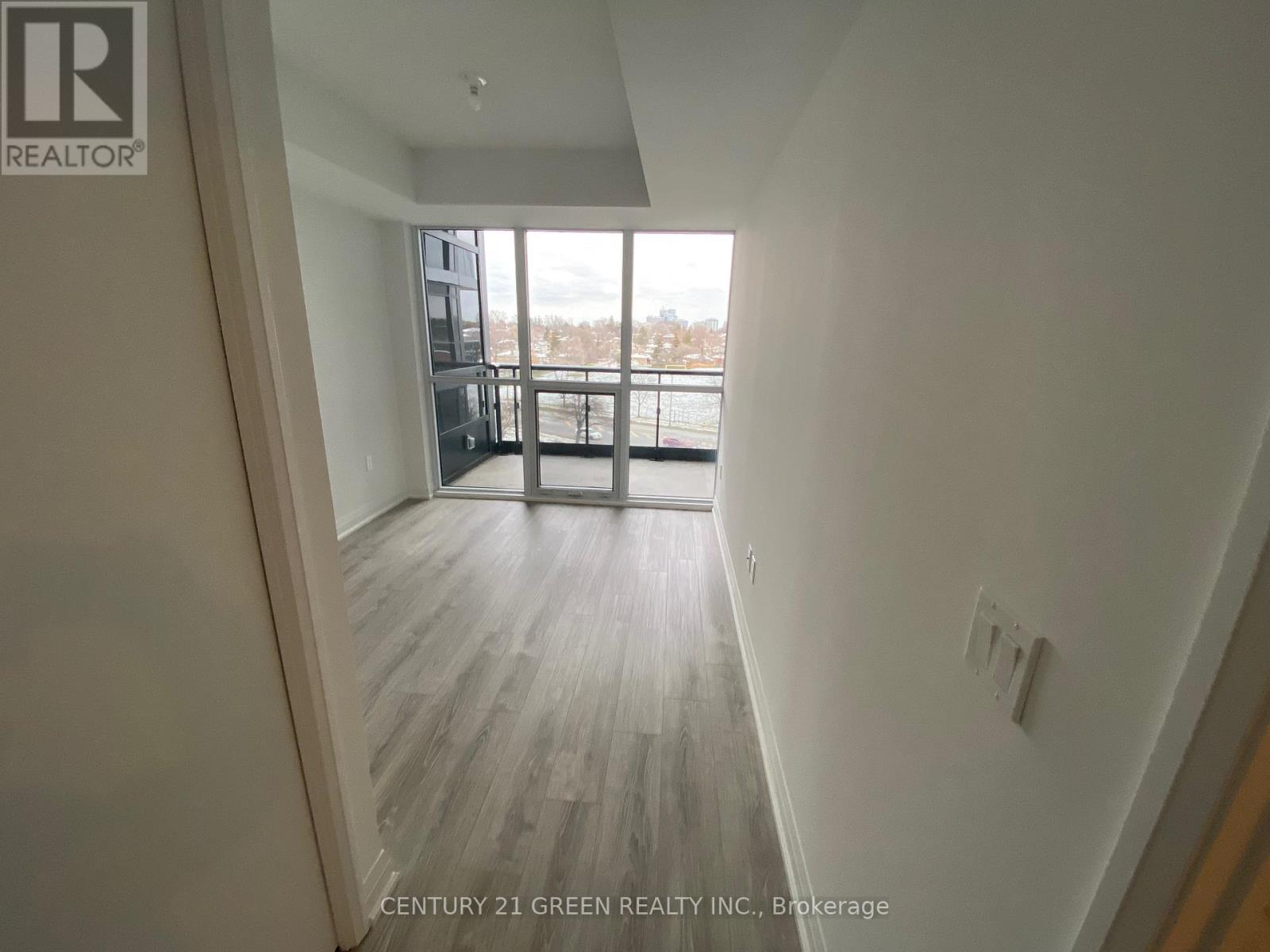 517 - 10 Gibbs Road, Toronto, Ontario  M9B 0E2 - Photo 6 - W12459968