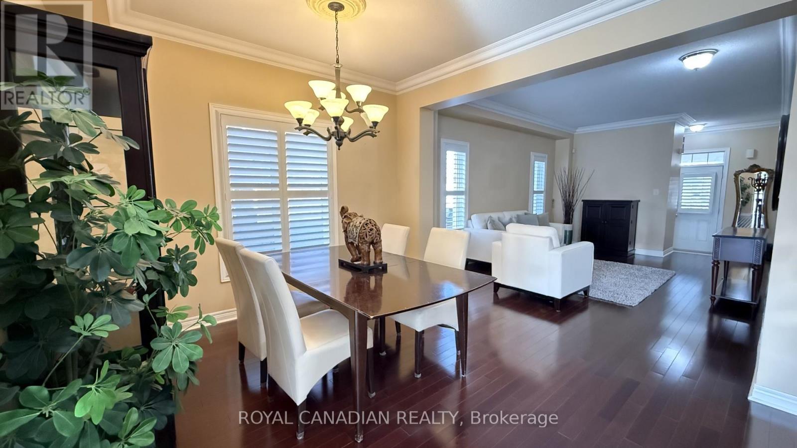 382 Sunny Meadow Boulevard, Brampton, Ontario  L6R 0N9 - Photo 17 - W12470757