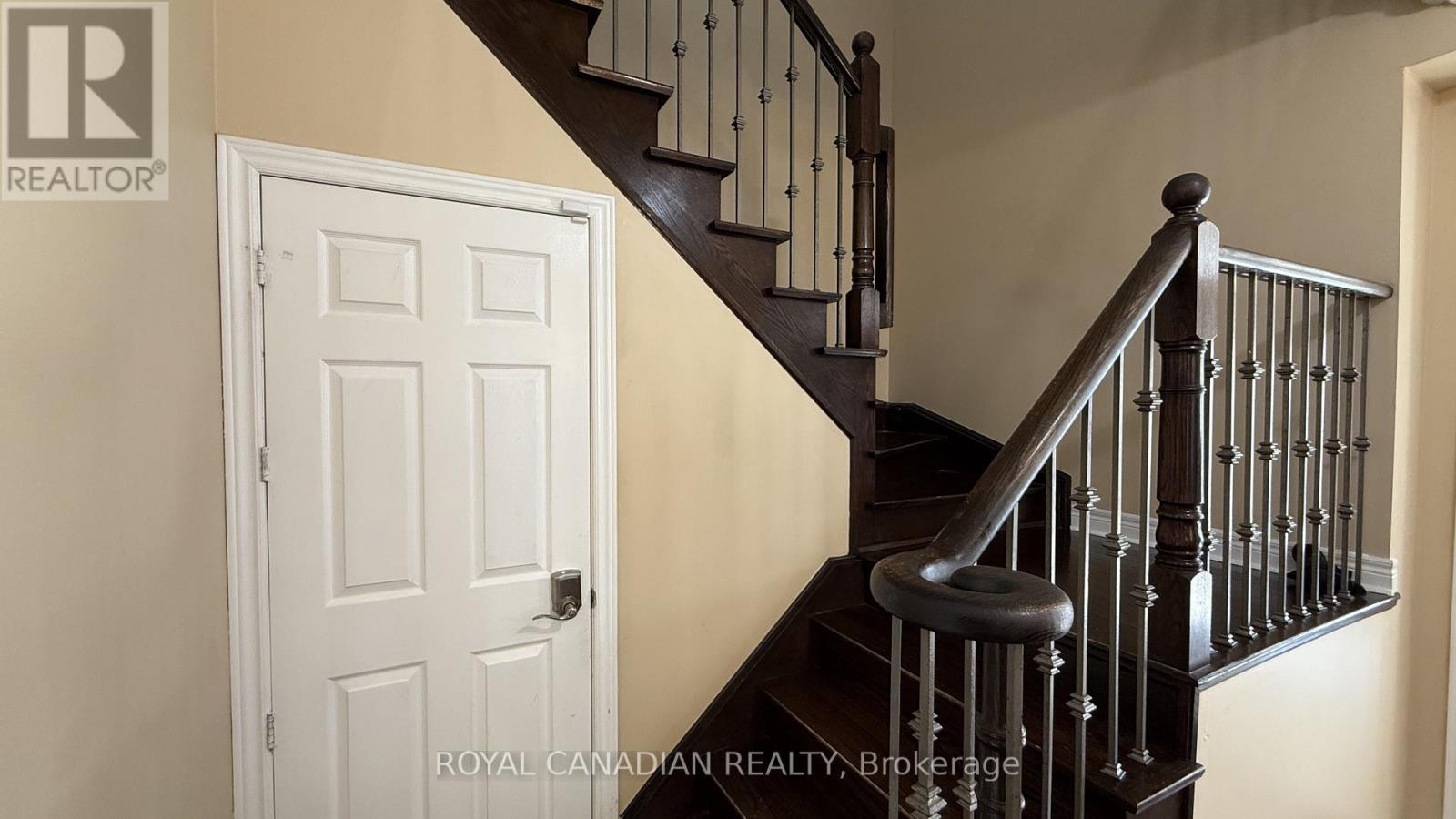 382 Sunny Meadow Boulevard, Brampton, Ontario  L6R 0N9 - Photo 22 - W12470757