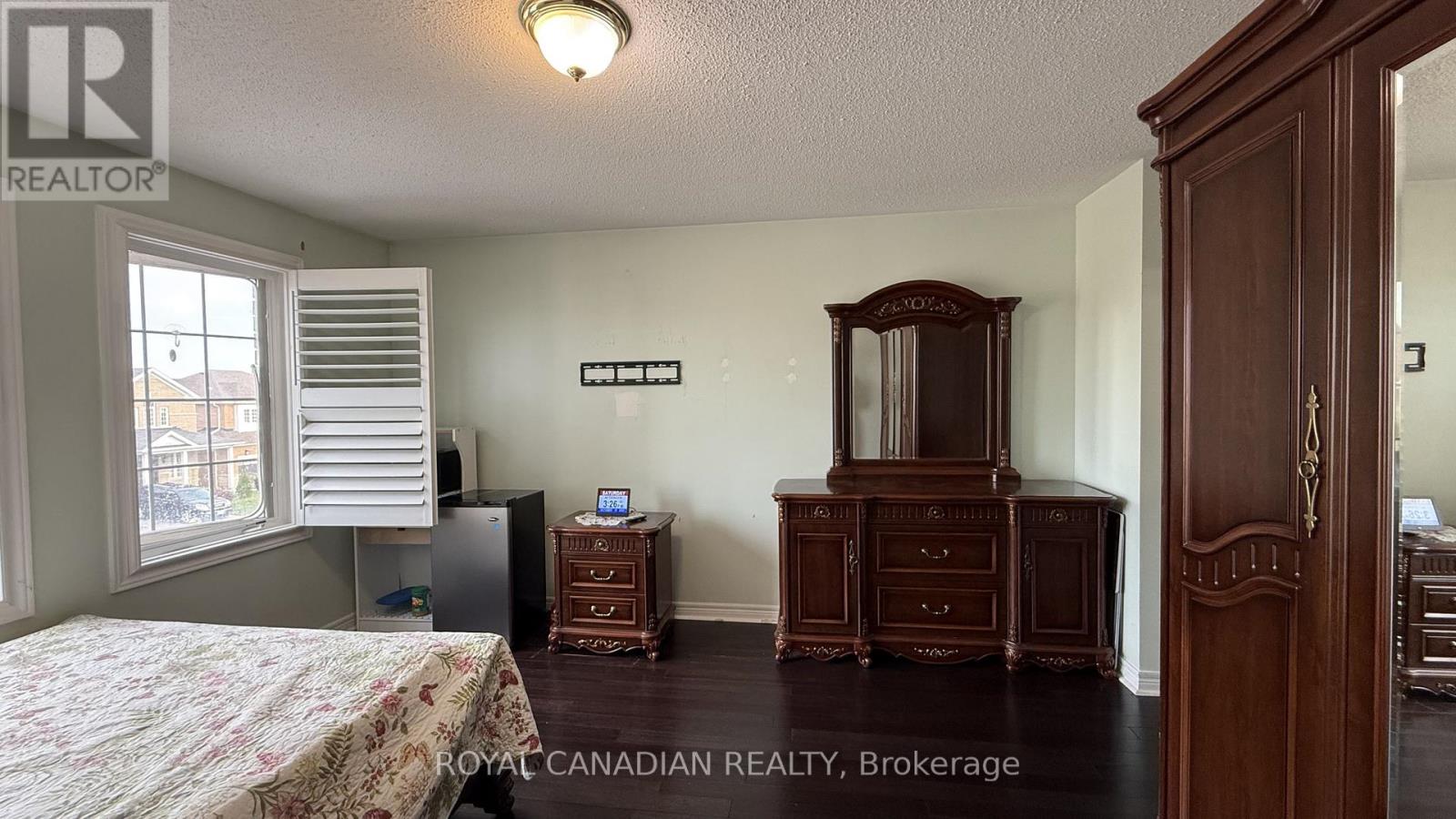 382 Sunny Meadow Boulevard, Brampton, Ontario  L6R 0N9 - Photo 26 - W12470757