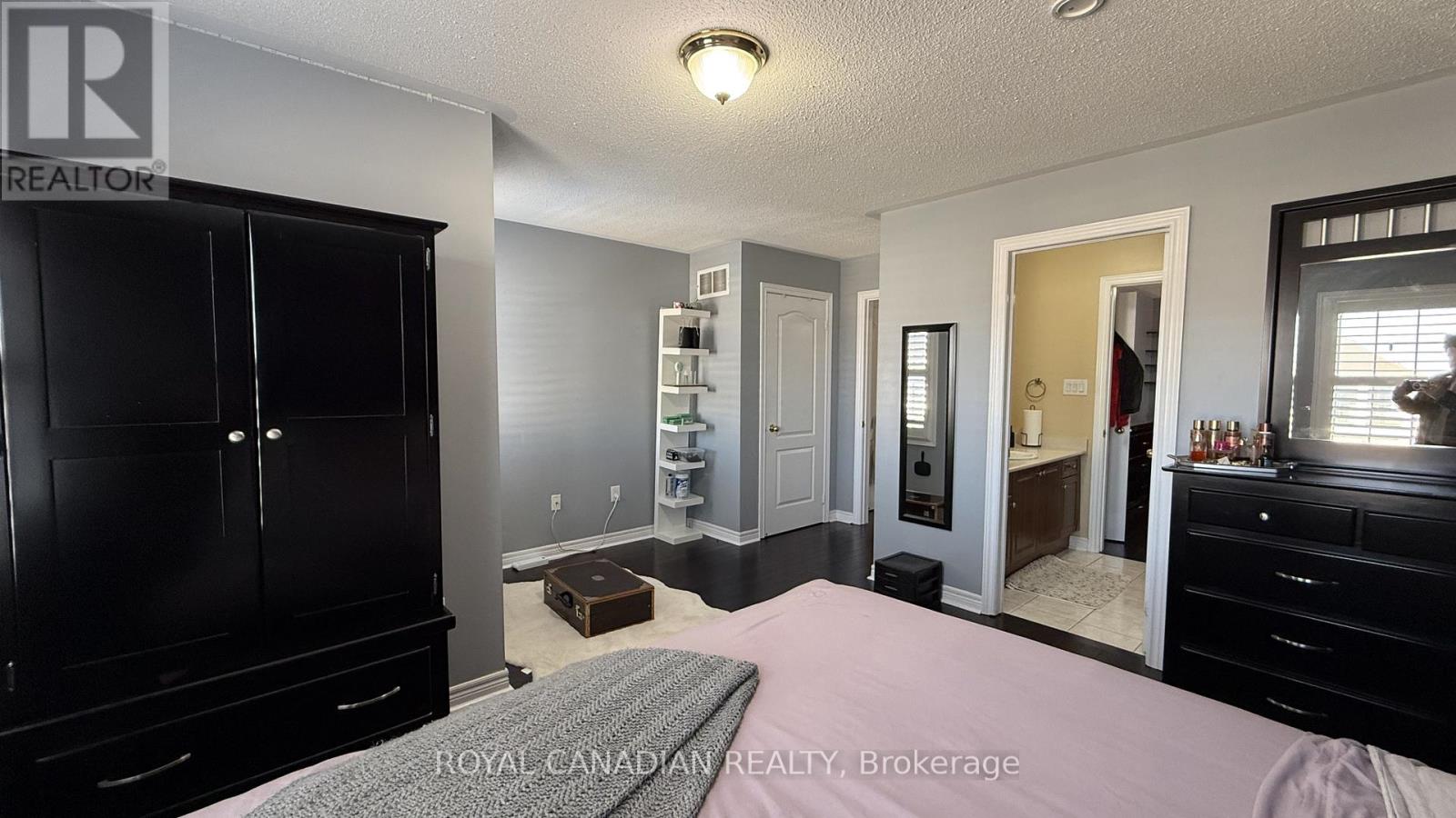 382 Sunny Meadow Boulevard, Brampton, Ontario  L6R 0N9 - Photo 30 - W12470757