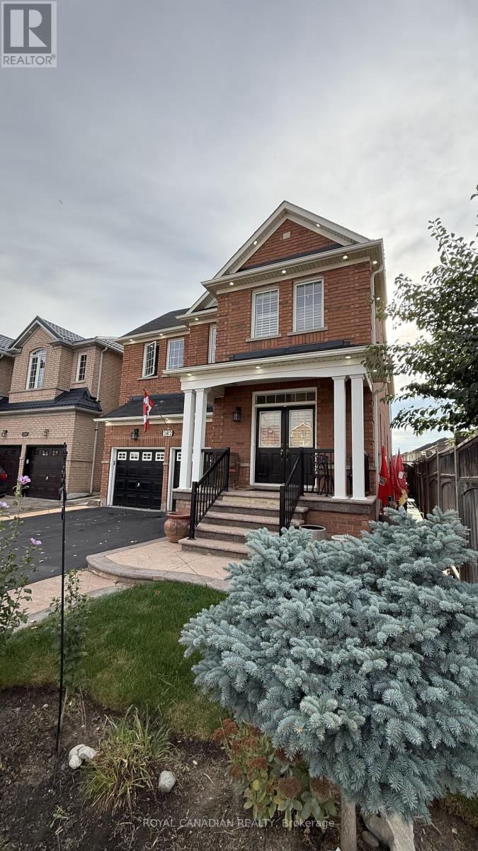 382 Sunny Meadow Boulevard, Brampton, Ontario  L6R 0N9 - Photo 5 - W12470757