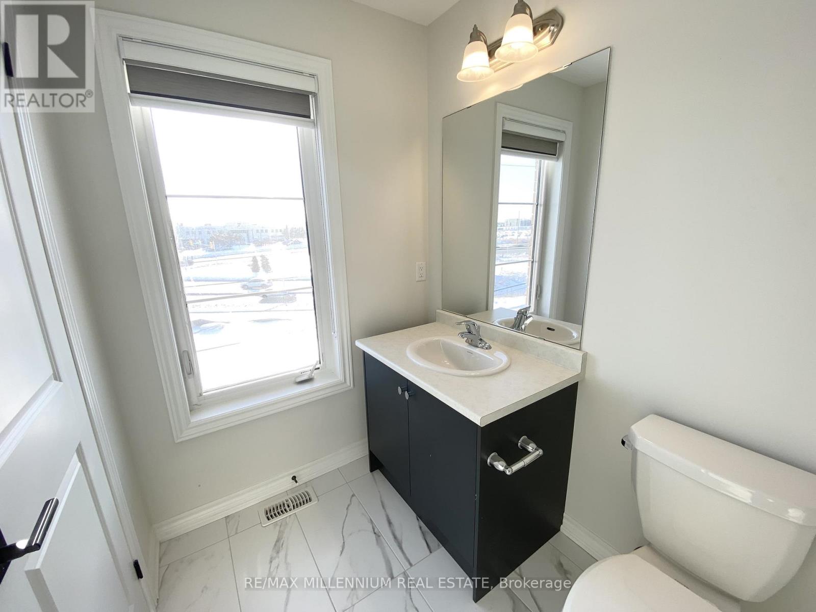 30 Vestry Way, Brampton, Ontario  L6P 4N7 - Photo 18 - W12470762