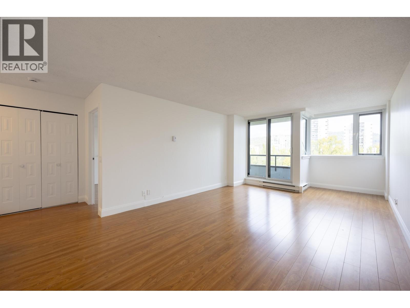 1005 3980 Carrigan Court, Burnaby, British Columbia  V3N 4S6 - Photo 15 - R3058271