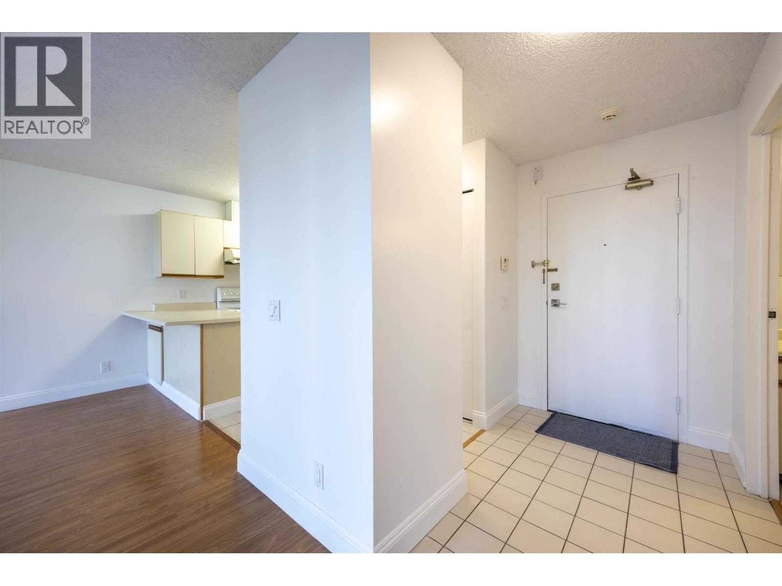 1005 3980 Carrigan Court, Burnaby, British Columbia  V3N 4S6 - Photo 7 - R3058271