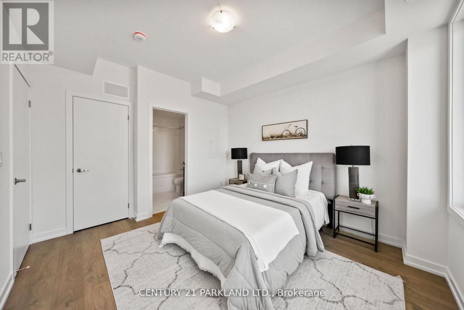 1602 - 160 Densmore Road, Cobourg, Ontario  K9A 4J9 - Photo 4 - X12470748