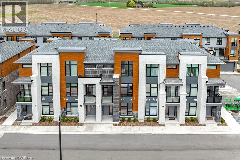 271 Grey Silo Road Unit# 44, Waterloo, Ontario  N2K 0E9 - Photo 1 - 40763806