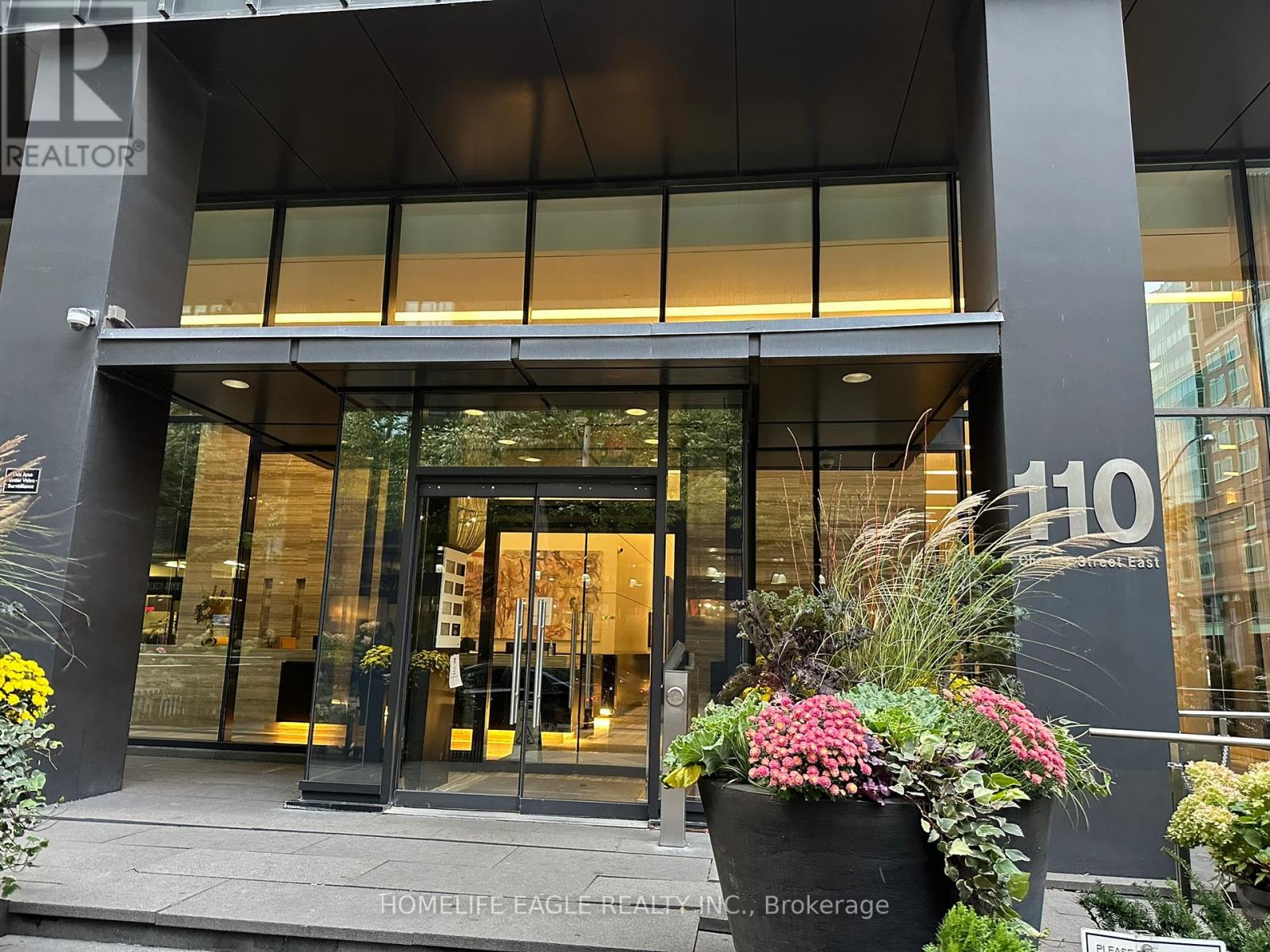 2305 - 110 CHARLES STREET E, Toronto, Ontario