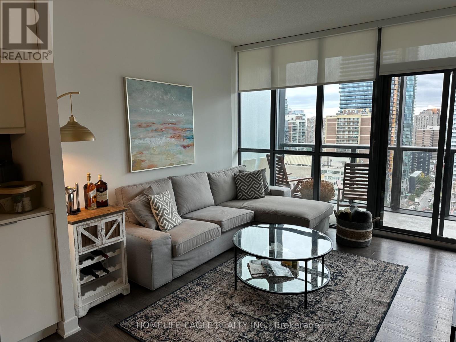 2305 - 110 Charles Street E, Toronto, Ontario  M4Y 1T5 - Photo 6 - C12470775