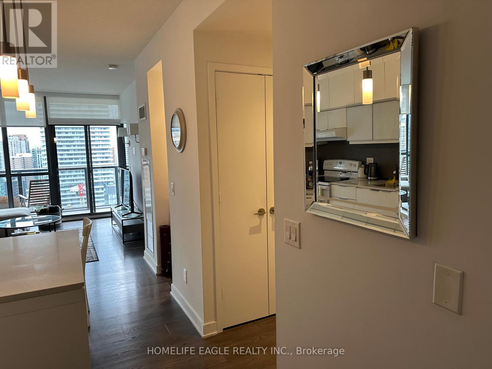 2305 - 110 Charles Street E, Toronto, Ontario  M4Y 1T5 - Photo 7 - C12470775