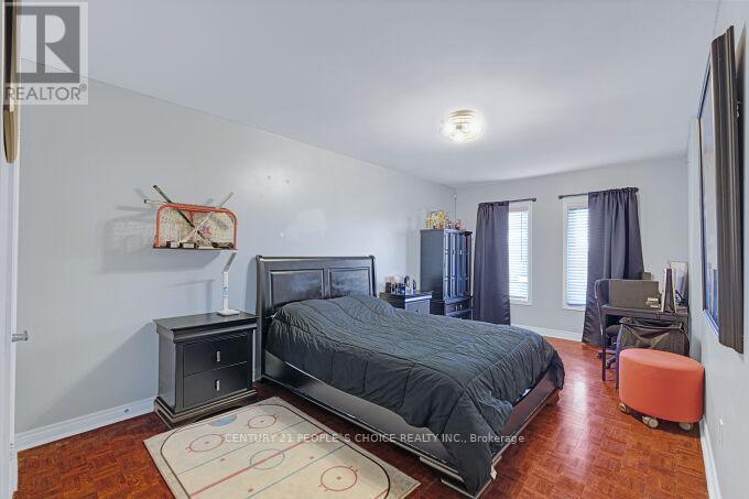 49 Humber Forest Court, Vaughan, Ontario  L4H 1N3 - Photo 21 - N12470776