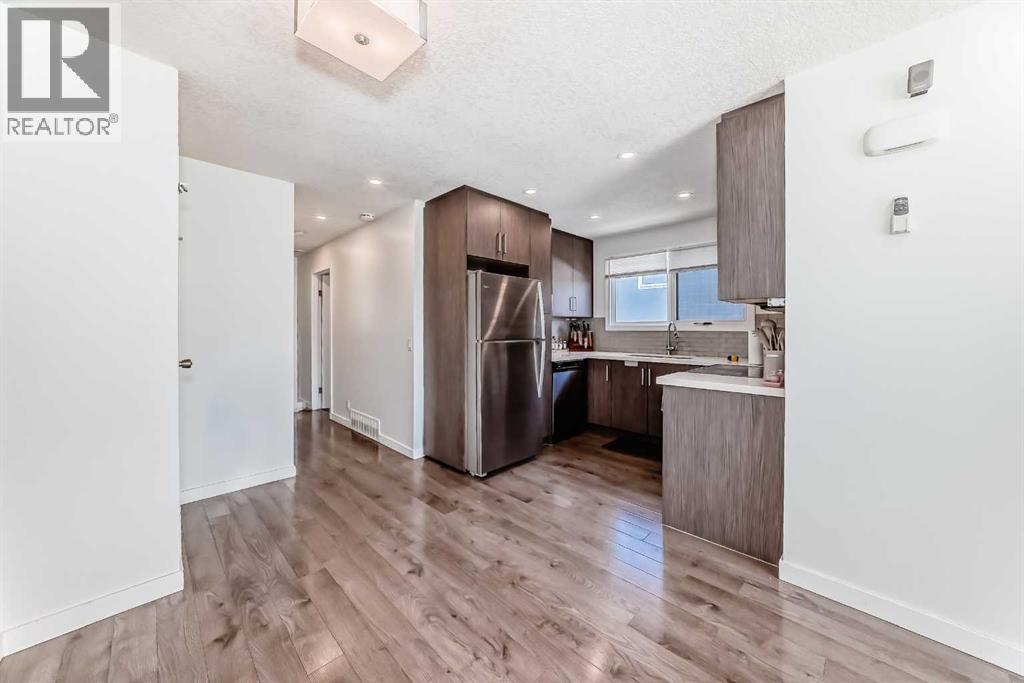 56 Falmead Road Ne, Calgary, Alberta  t3j 1g8 - Photo 6 - A2244446